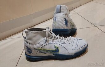 Kopačky Nike Mercurial Superfly 8 Academy, veľ. 36