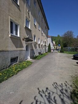 🏠 Na predaj: 1,5-izbový byt v centre mesta Snina