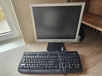 Monitor a klávesnica