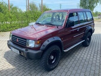 MITSUBISHI PAJERO 2,5 TD