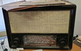 1942 Radio Telefunken- super 154 GWK skelet
