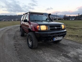 Nissan Xterra 3.3 V6 benzín