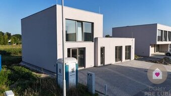 Kráľova pri SENCI-Novostavba 2-podlažného RD s hlinikovými o