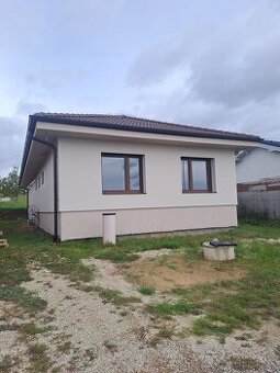 Moderná novostavba s tepelným čerpadlom – Nový Cabaj