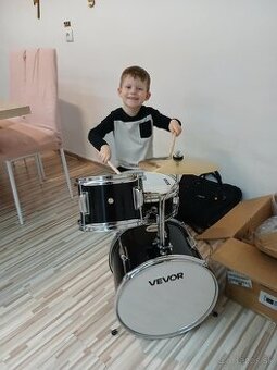 Predám nové akustické bicie VEVOR-zabalené