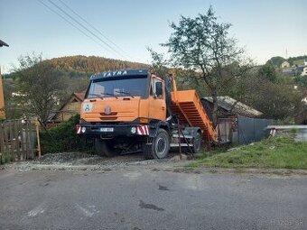 Tatra 4x4 hakovy nosic kontejneru