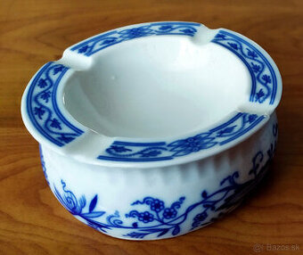 Cibuľový porcelán - popolník