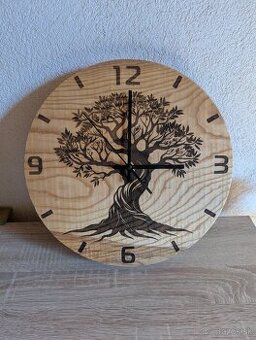 Drevené hodiny s gravirovaním - 1