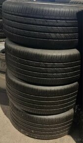 letné pneu Goodyear 245/40r19