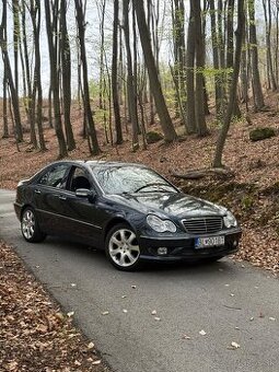 MERCEDES-BENZ C200 KOMPRESOR AVANTGARDE