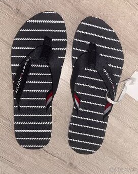 Šlapky Tommy Hilfiger v.38 s visačkou modrá a bledomodrá
