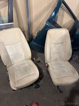 Bmw e90 sedacky, tapacire a stropnica