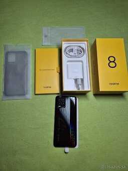 Realme 8 Top stav