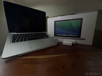MacBook Pro 13” + krabica + nabíjačka – výborný stav