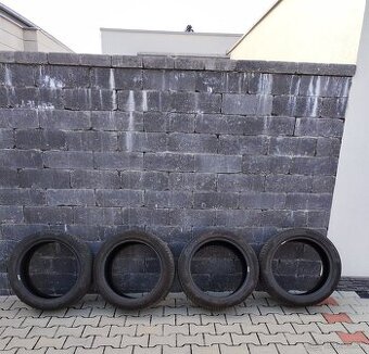 Zánovné pirelli powergy 235/45 r18 98Y dot 10/24