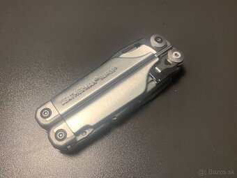 Multitool Leatherman Surge strieborný