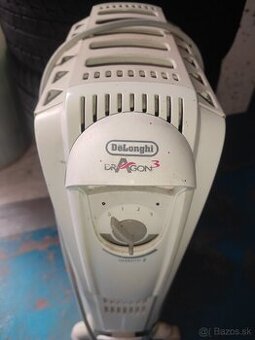 Elektrický olejový ohrievač DeLonghi