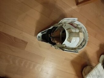 Brankarska prilba - 1