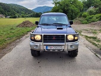 Mitsubishi pajero 2