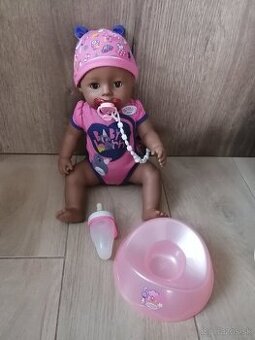 Bábika baby born 43 cm tmavšia pleť