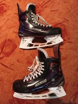 Hokejove korčule Bauer Vapor 1x,velikost 6,5 D, (spíše užší)
