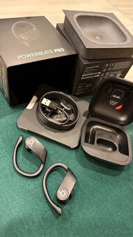 Power Beats Pro sluchatka