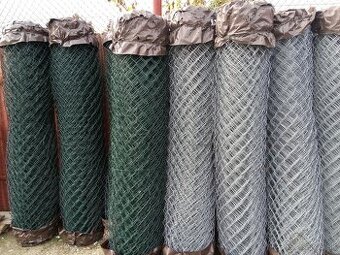 Pletivo štvorhranné ZN a PVC ( zelené )  od 2,22 eur / m