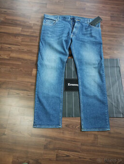 Ermenegildo Zegna jeany 15,- Euro / nové