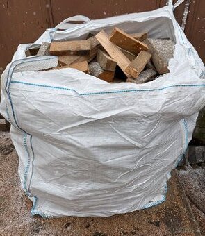 Palivové drevo suché tvrdé