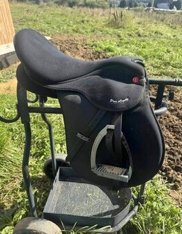 Všestranne anglické sedlo