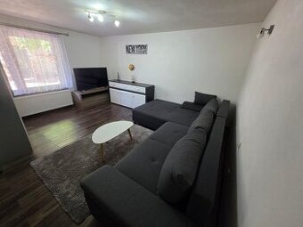 RD po rekonštr. pozemok 641 m2+dielňa+hos.budova Beluša.