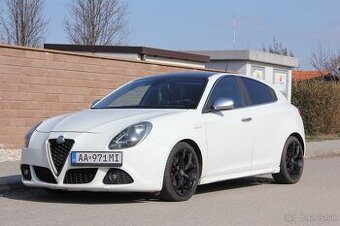 Alfa Romeo GIULIETTA 1.4 benzín
