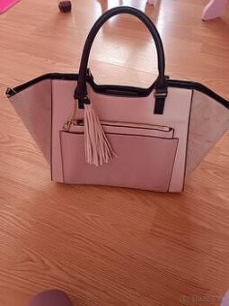 Balík dámskych kabeliek