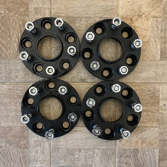 Japan Racing JRWA3 5x114,3 64.1 15mm a 20mm podlozky