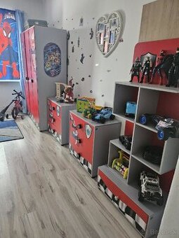 Predám  kompletnú detsku izbu