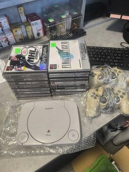 PLAYSTATION 1 ONE v zachovalom stave