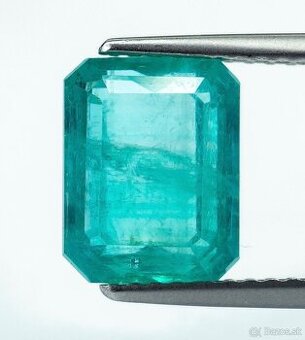 Predam 2.78ct smaragd certifikovany Bellerophon Gemlab