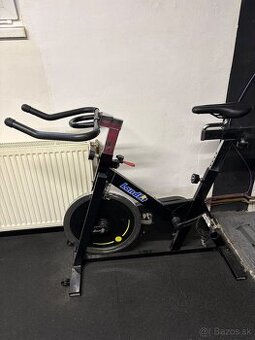 Landfit stacionarny bicykel.