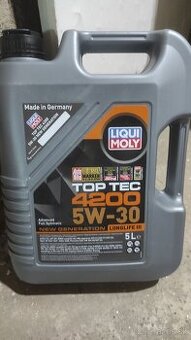 Predám úplne nový motorový olej 5W30, 5L, liqui moly
