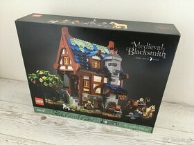 Predám LEGO 21325 Medieval Blacksmith - 1