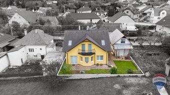na predaj rodinný dom garáž Trenčianska Teplá