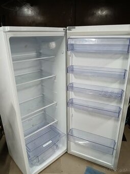 BEKO samostatne stojaca chladnička 286 litrov