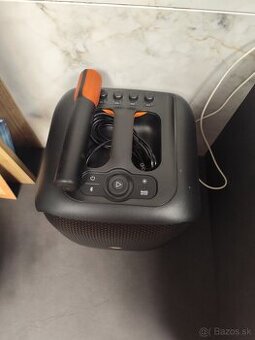 JBL reproduktor