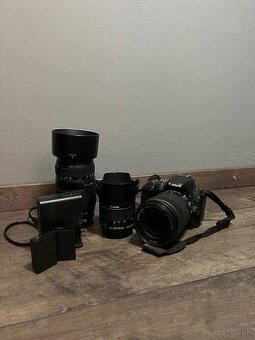 Canon EOS 200D + 3 objektívy + 2 batérie + nabíjačka