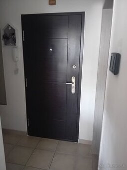 REZERVOVANE 2 - izbový byt Trenčín - juh - 1