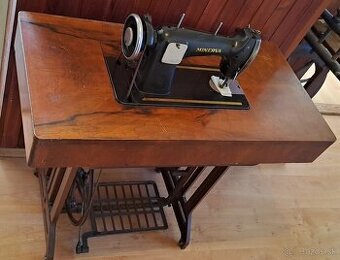 Predam stary šijaci stroj Minerva