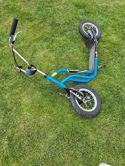 Predám zachovalú, minimálne jazdenú kolobežku Arcore Twelve