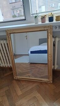 Zrkadlo (rezervované)