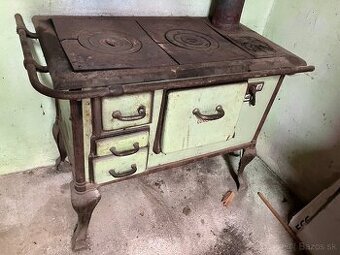 Sporák na tuhé palivo