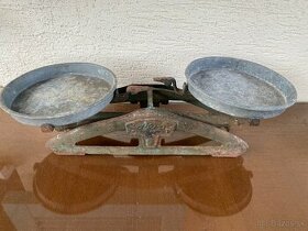 Starožitná kuchynská váha - 1